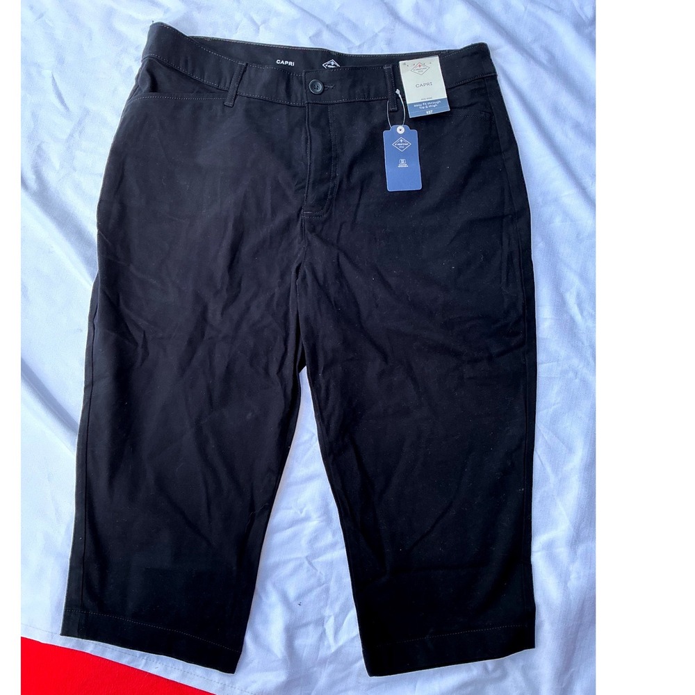 St. John's Bay Capri Pants Womens 18 Black NEW Secretly Slender Tummy Control